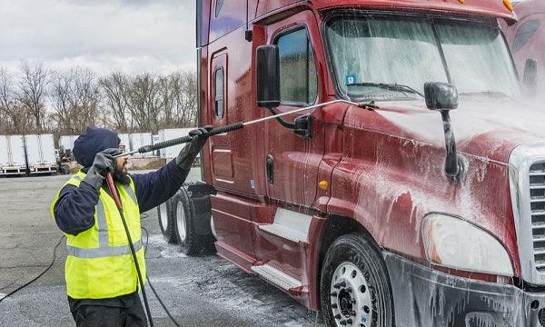 What Causes Streaks While Washing a Vehicle? - Fleet Clean USA